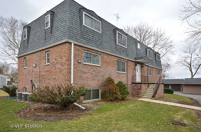 1st image of 613 S Van Buren St APT 2B