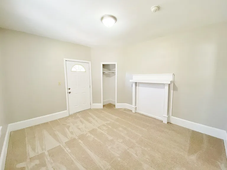 805 Douglas St — Photo 10
