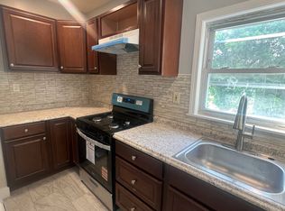 33 W Park St #2, Brockton, MA 02301