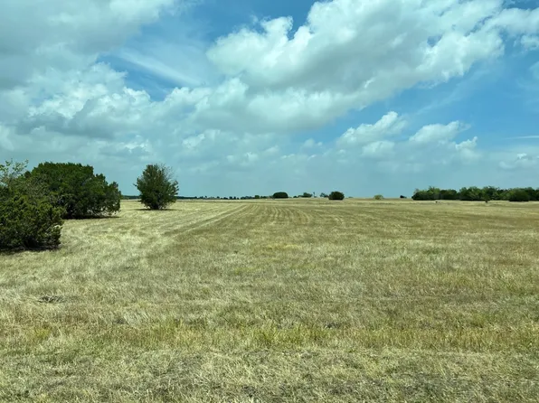 8109 Scotscraig Dr, Cleburne, TX 76033