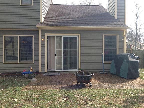 3rd image of 173 Sir Arthur Ct