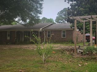 300 Kathryn Dr, Fulton, MS 38843