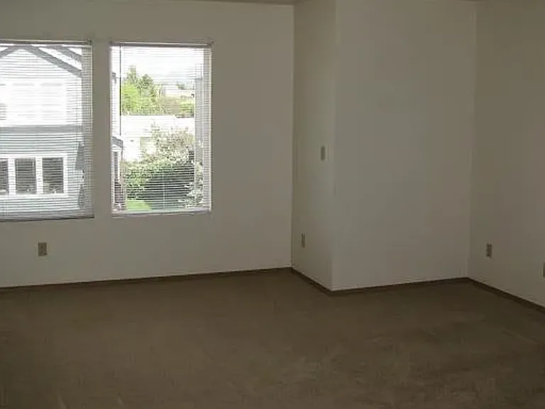 1725 W Kagy Blvd — Photo 13