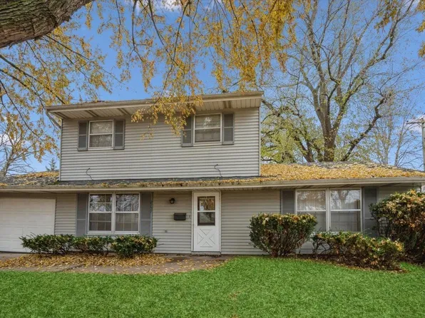 2757 W Central Park Ave, Davenport, IA 52804