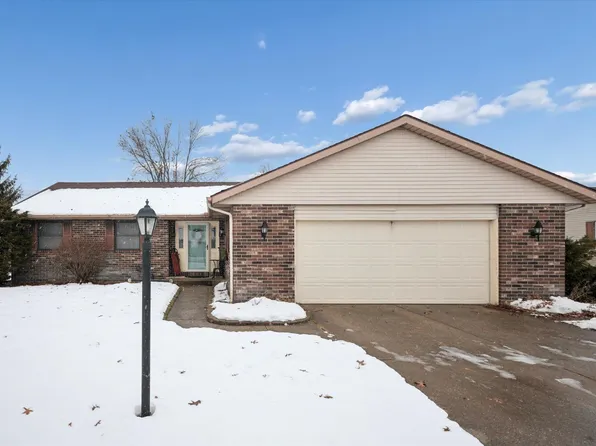 11665 Strohm Dr S, Mishawaka, IN 46545