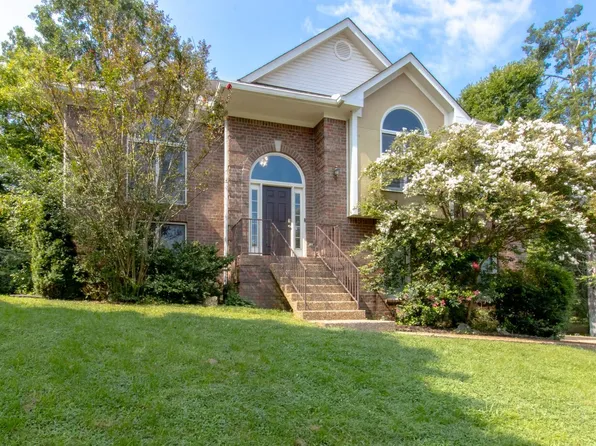 4900 Tulip Grove Ln, Hermitage, TN 37076