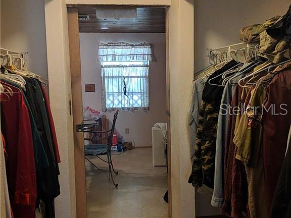 4th image of 733 58th Ave NE