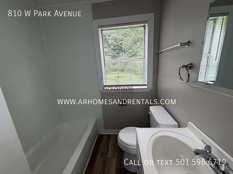 810 W Park Ave — Photo 6