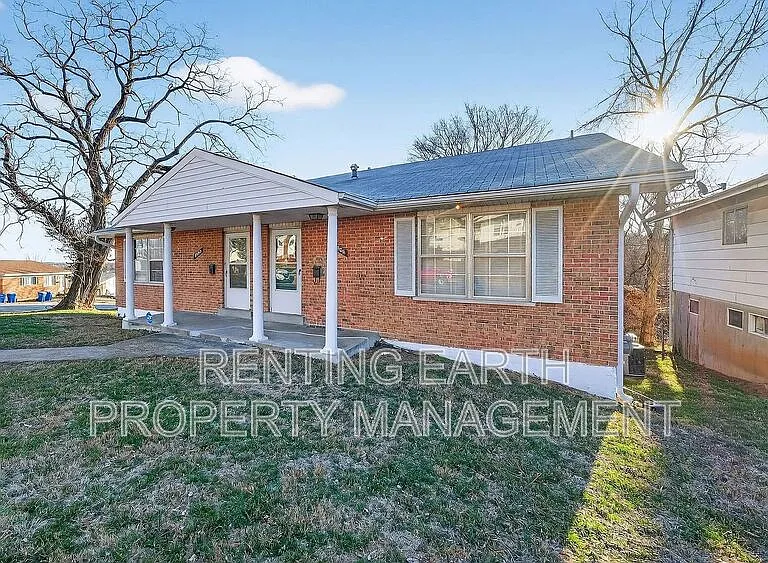 8908 Scottdale Ave — Photo 3
