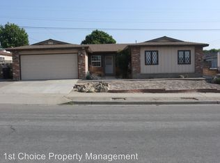 884 Dahlia Pl, Santa Maria, CA 93455