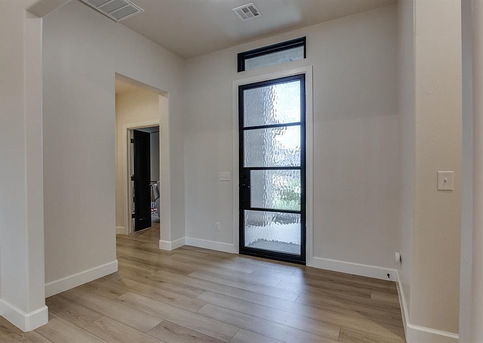 9308 NW 84th St, Yukon, OK 73099 | Zillow