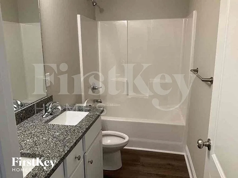 2041 Samantha Dr — Photo 9
