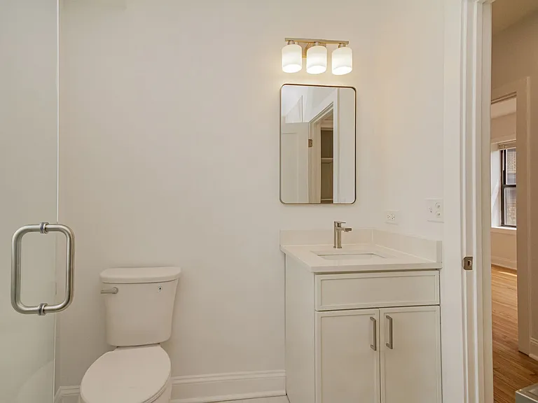 37 SQUARE APARTMENTS — Photo 6