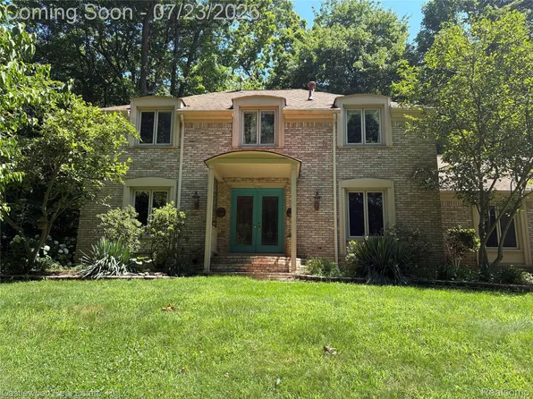 4100 Stockemer, White Lake, MI 48383