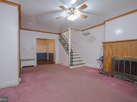 4th image of 1530 Riverside Dr