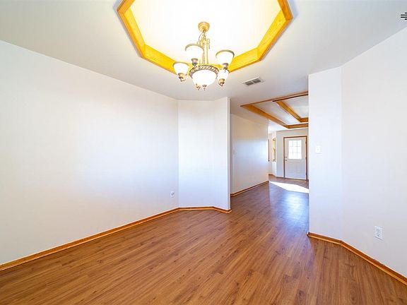 3rd image of 1144 Gemini Dr