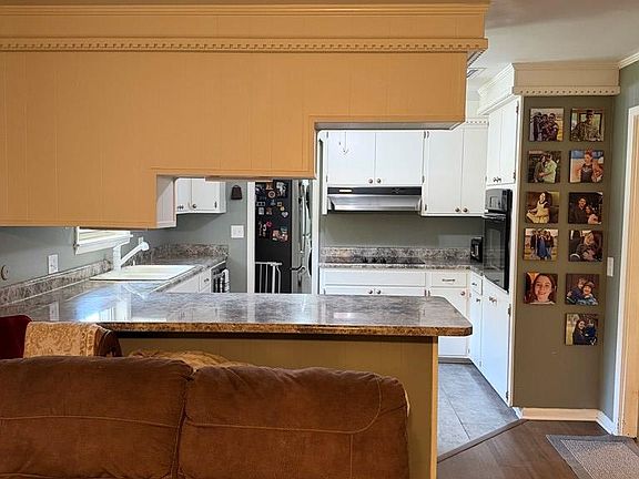 5th image of 2199 Phillipsburg Rd