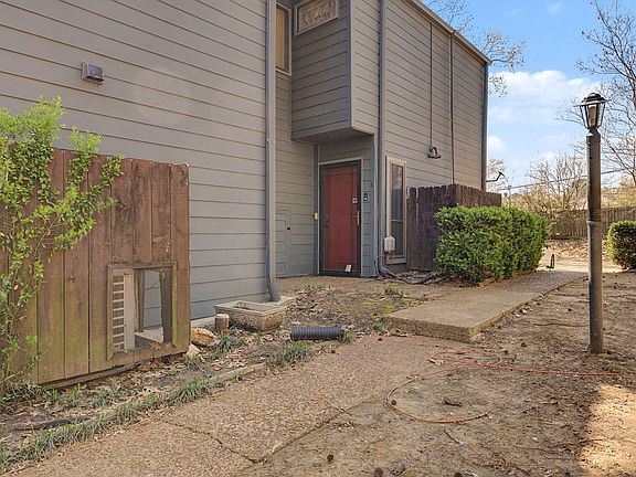 4th image of 3983A Grahamdale Cir #3983A