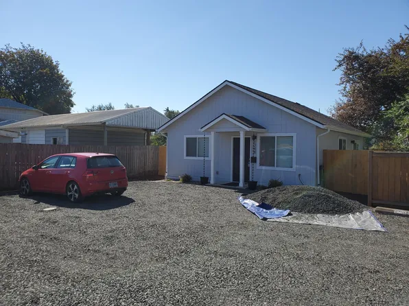 1248 5th St, Springfield, OR 97477