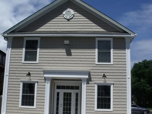 307 East St #3, Plainville, CT 06062