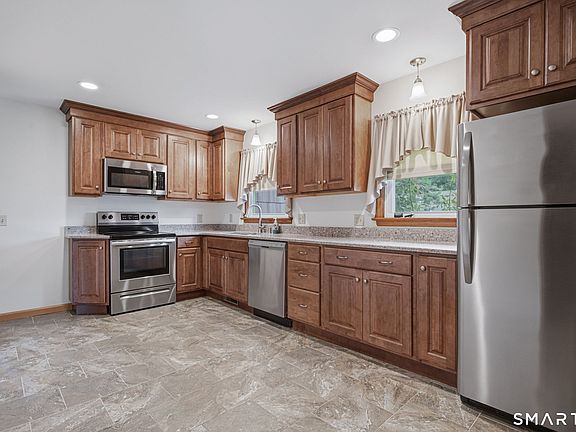 5th image of 20 Breault Street