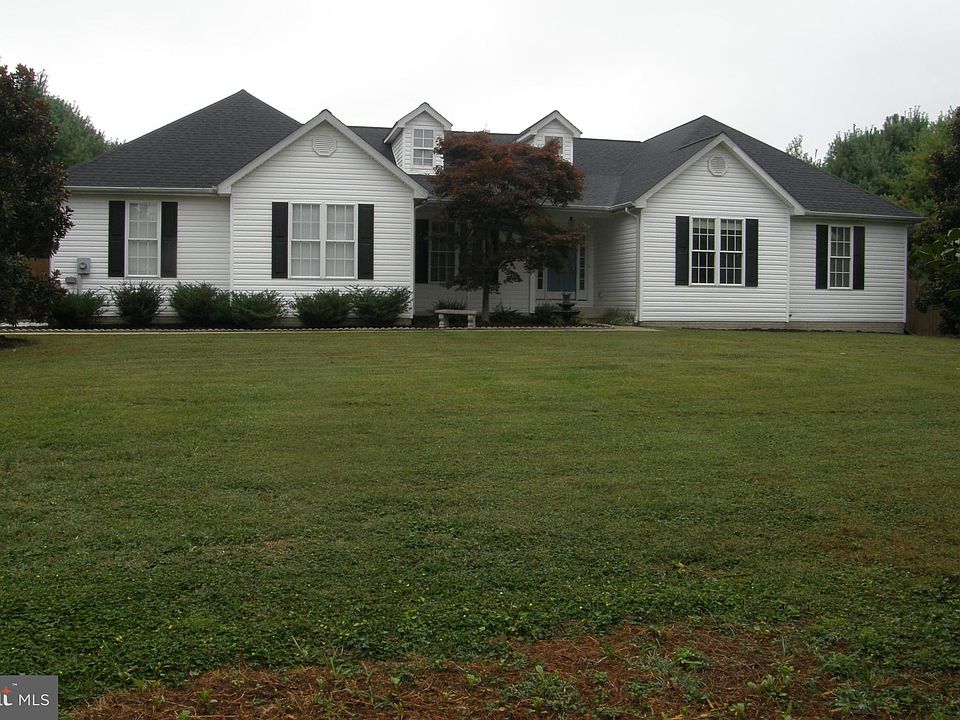 1st image of 46155 Greens Rest Dr