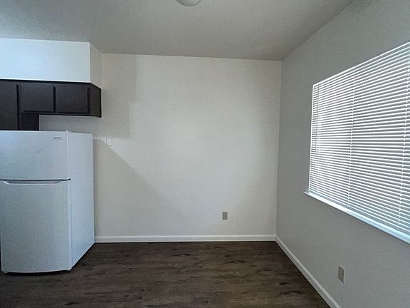 5th image of 1300-1446 W Elowin Ave #1422