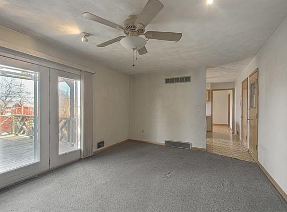 3rd image of 1506 NE 77th St