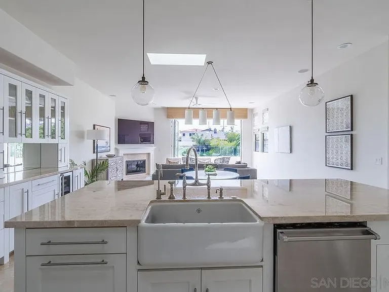 2508 Manchester Ave — Photo 22