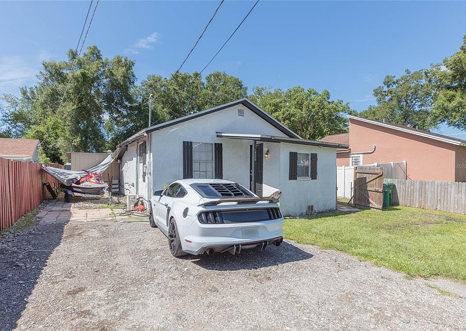 1st image of 1526 CLINTON