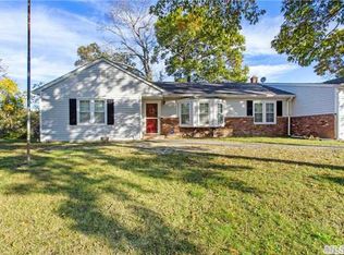106 June Ave, Flanders, NY 11901