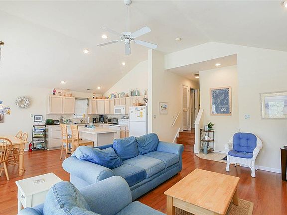 5th image of 1418 Central Ave #2
