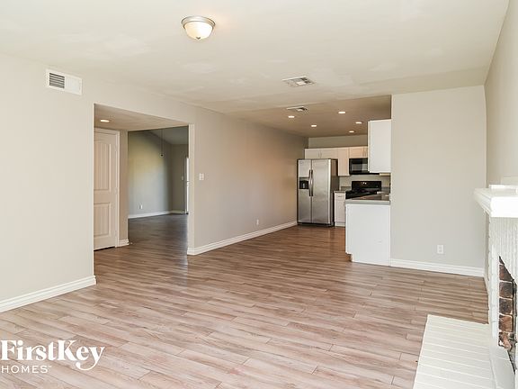 5th image of 2817 Artic St