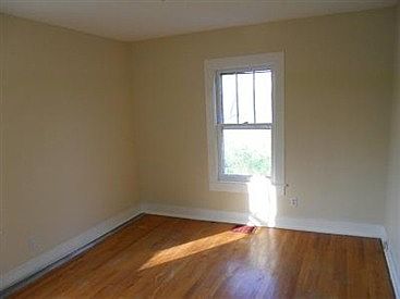4th image of 504 Scenic Dr