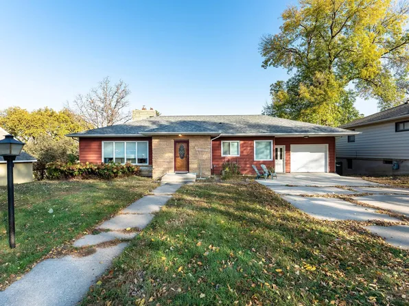 528 W Vernon Ave, Fergus Falls, MN 56537