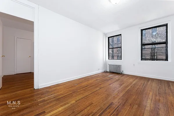 Rented by MNS | media 7