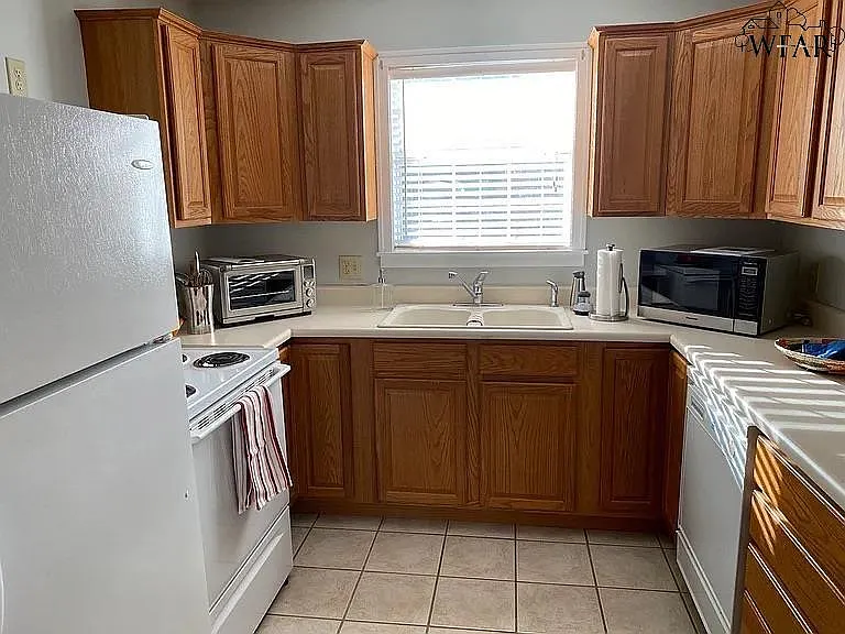 1806B Victory Ave — Photo 3