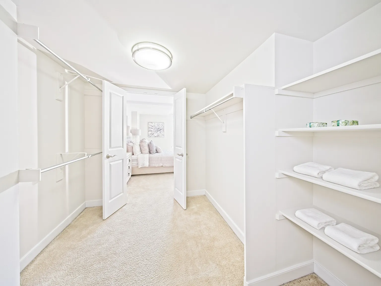 Thomas Place — Photo 2