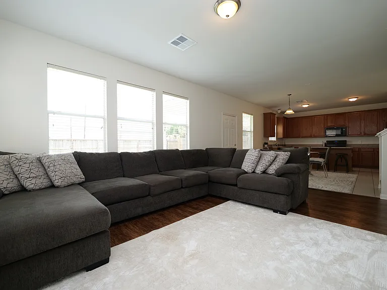 1203 Lavender Shade Ct — Photo 8