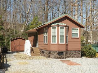 16 Bear Lovers Ct, Cleveland, GA 30528