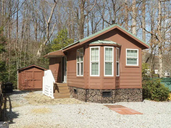16 Bear Lovers Ct, Cleveland, GA 30528