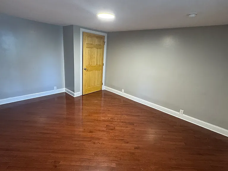 144 Fall St #5 — Photo 7