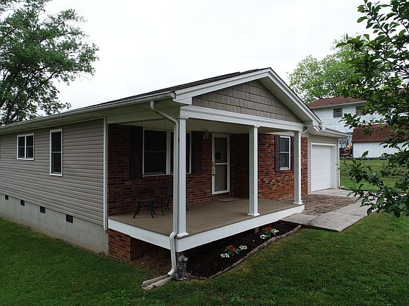 4th image of 1223 Ledford Ave