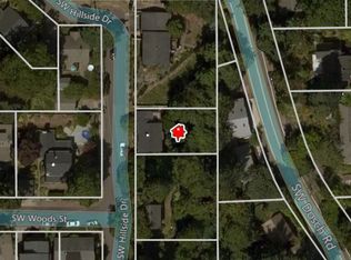3536 SW Hillside Dr, Portland, OR 97221