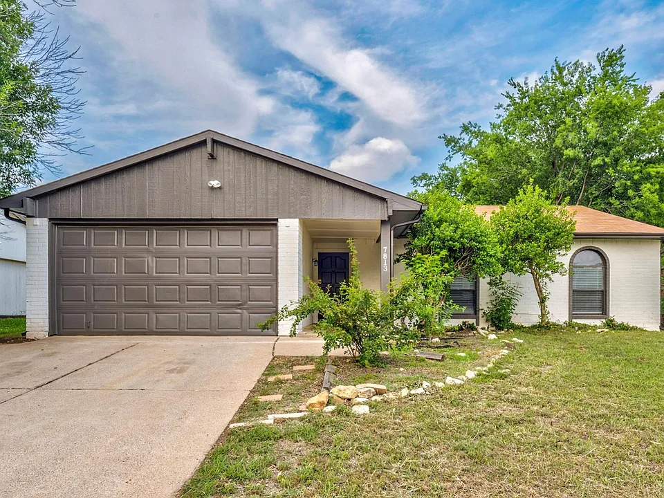 7813 Evening Star Dr