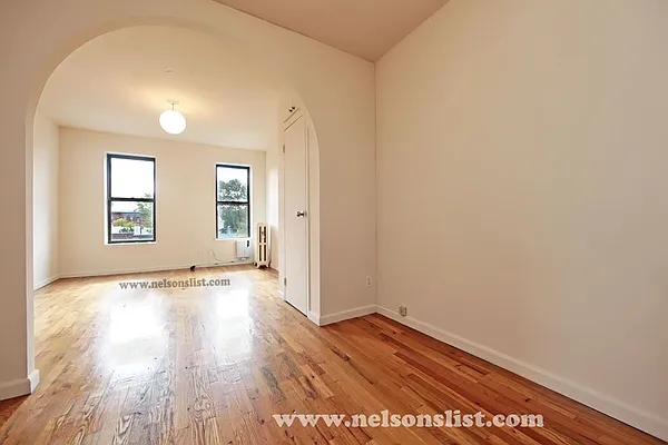 Rented by Nelson Aybar, LREB | media 1