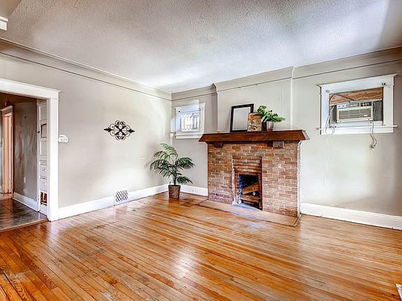 5th image of 3427 N Race St