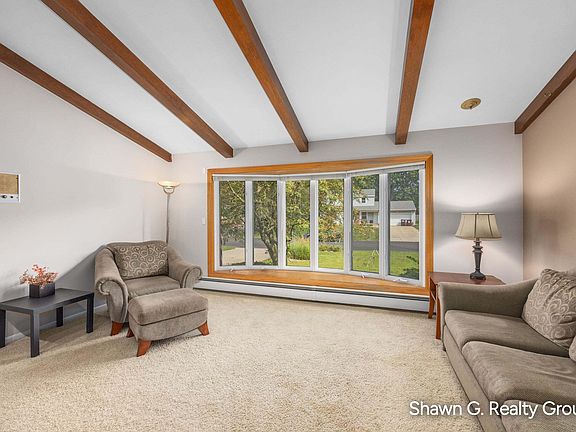 5th image of 1490 Marwood Dr SE