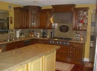 17611 SW 68th Ct, Southwest Ranches, FL 33331