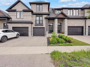 256 Falconridge Dr, Kitchener, ON N2K 0C5